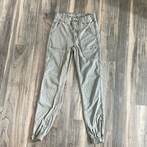 American eagle green joggers size 00
